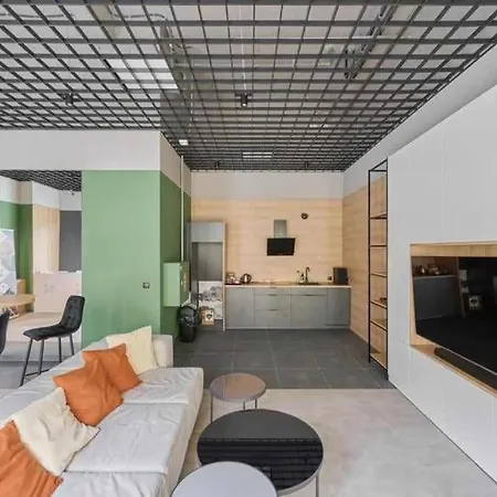 New, Stylish And Fully Equipped Near The Center Apartment *